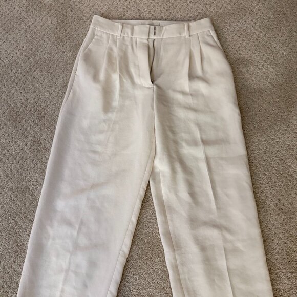 Aritzia Effortless Trousers - Picture 3 of 3